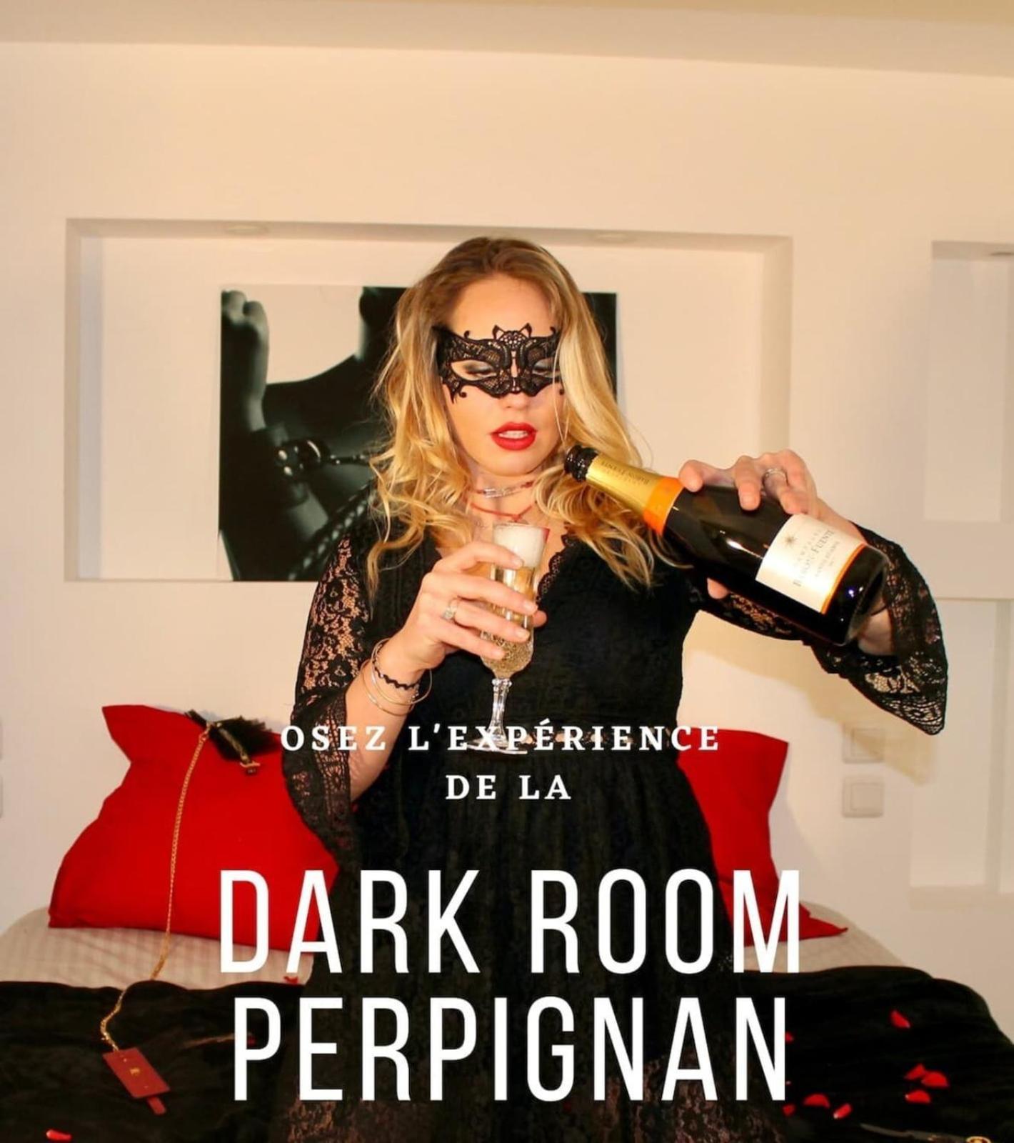 Dark Room Perpignan Aux 50 Nuances Jacuzzi Prive Villeneuve-de-la-Raho Exteriör bild